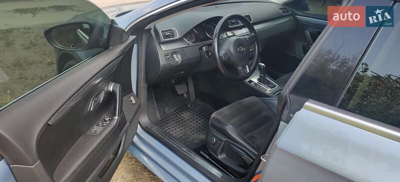Купе Volkswagen CC / Passat CC 2012 в Каменском