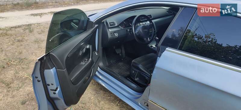 Купе Volkswagen CC / Passat CC 2012 в Каменском