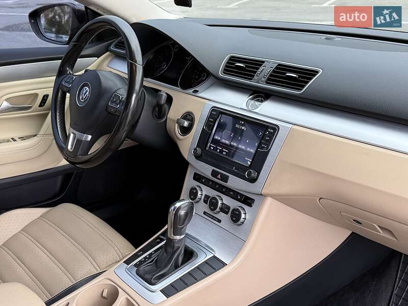 Купе Volkswagen CC / Passat CC 2013 в Дніпрі