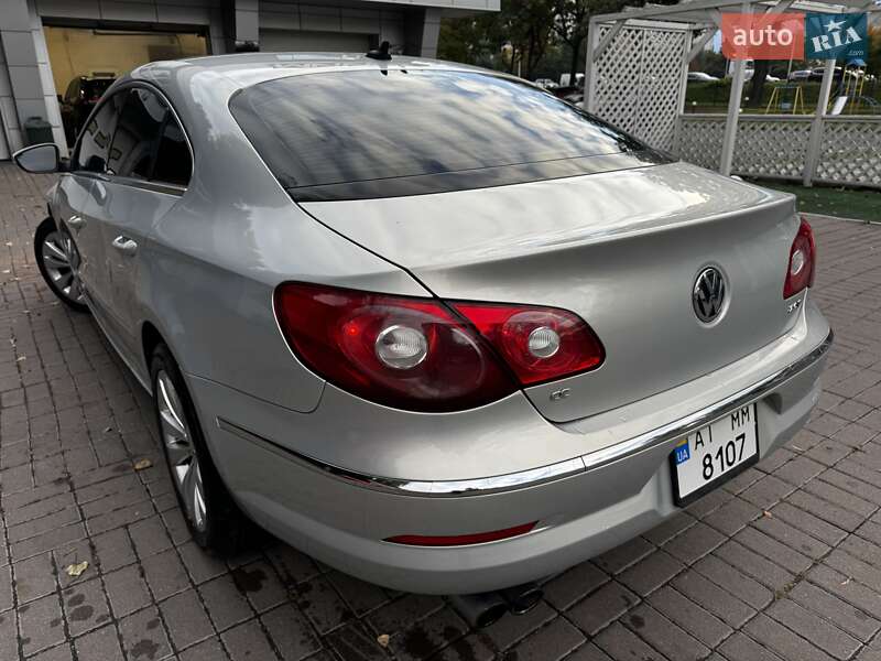 Купе Volkswagen CC / Passat CC 2011 в Киеве