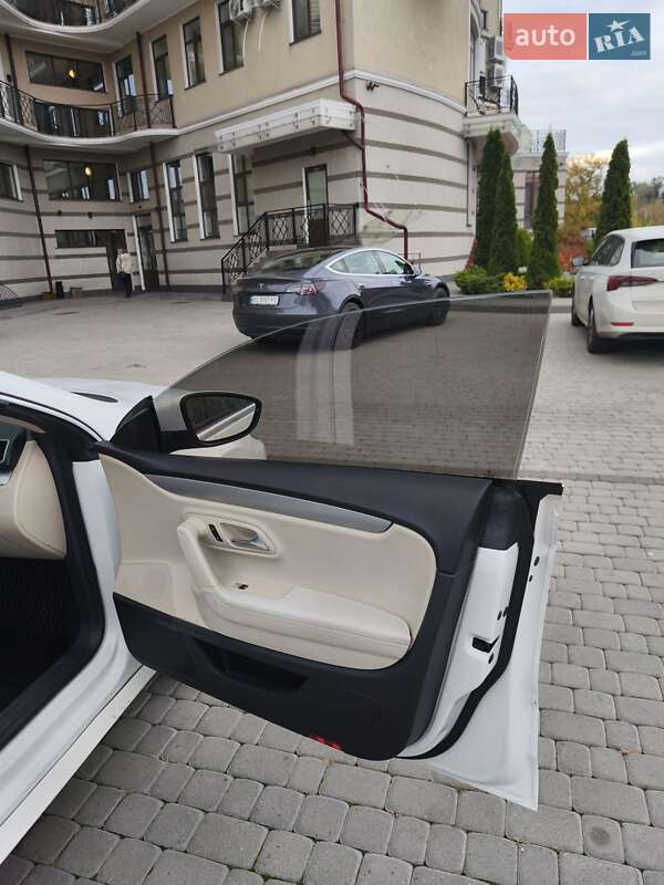 Купе Volkswagen CC / Passat CC 2011 в Шептицькому