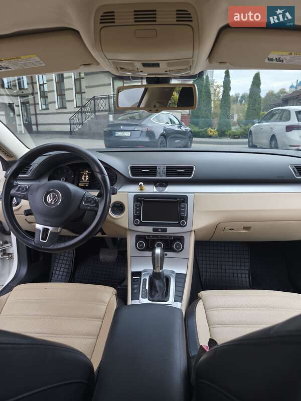 Купе Volkswagen CC / Passat CC 2011 в Шептицькому