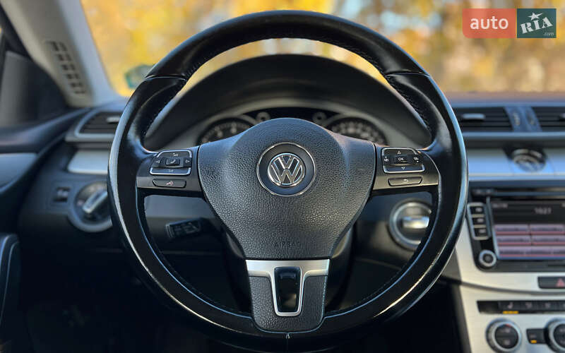 Купе Volkswagen CC / Passat CC 2012 в Львове
