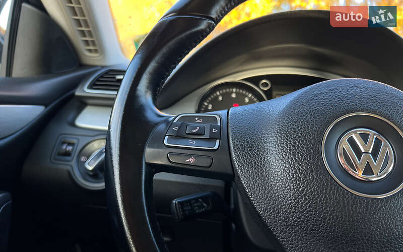 Купе Volkswagen CC / Passat CC 2012 в Львове