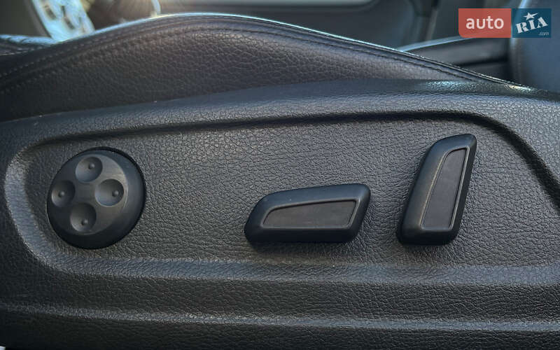 Купе Volkswagen CC / Passat CC 2012 в Львове