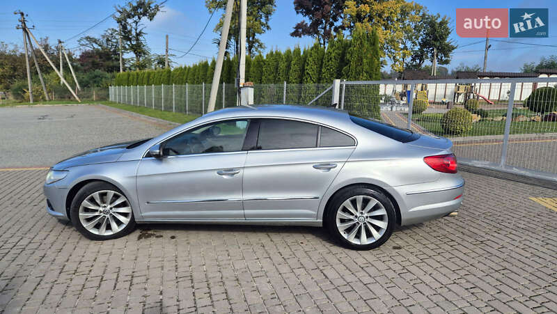 Купе Volkswagen CC / Passat CC 2009 в Львові