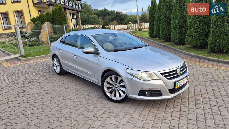 Купе Volkswagen CC / Passat CC 2009 в Львові