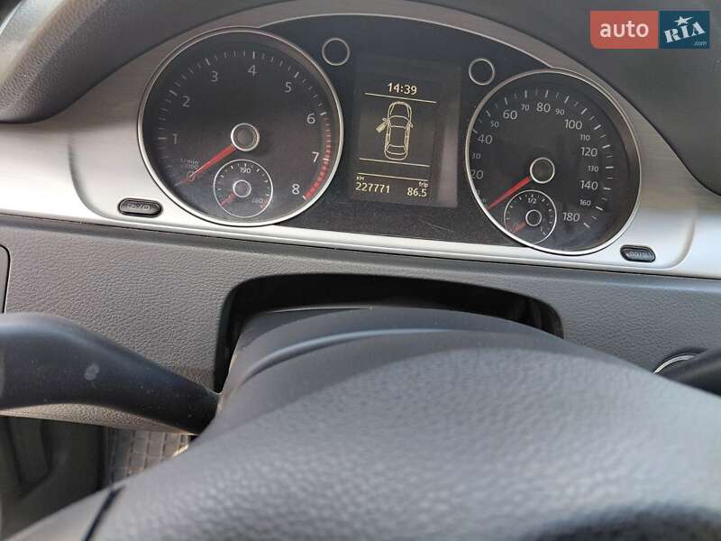 Купе Volkswagen CC / Passat CC 2013 в Умані фото 8 Купе Volkswagen CC / Passat CC 2013 в Умані