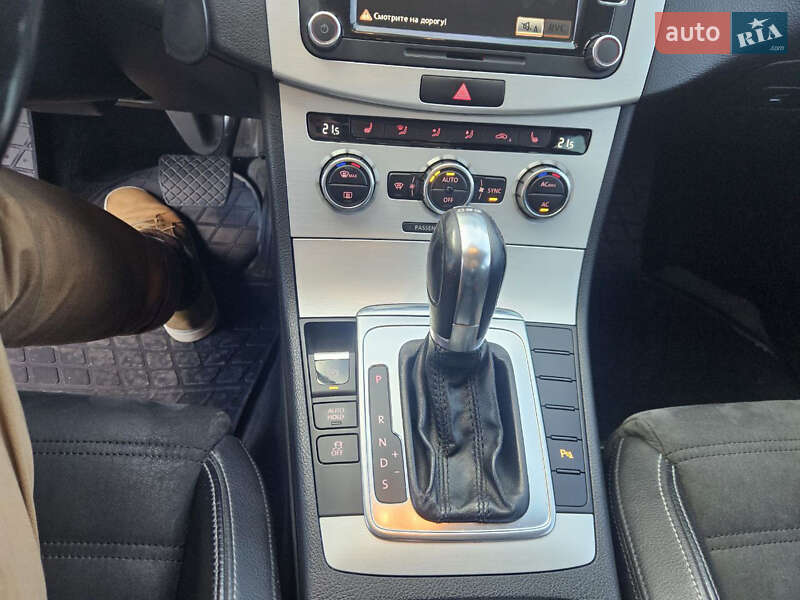 Купе Volkswagen CC / Passat CC 2012 в Кропивницькому фото 16 Купе Volkswagen CC / Passat CC 2012 в Кропивницькому