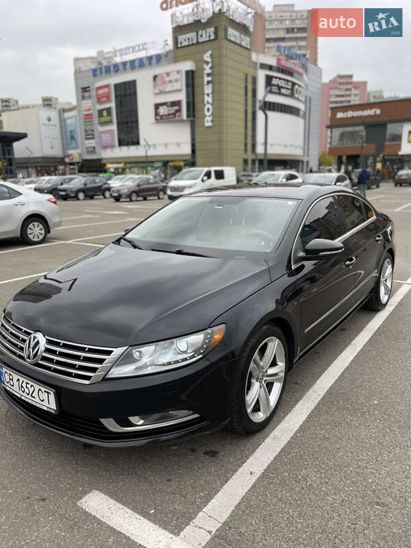 Купе Volkswagen CC / Passat CC 2012 в Києві