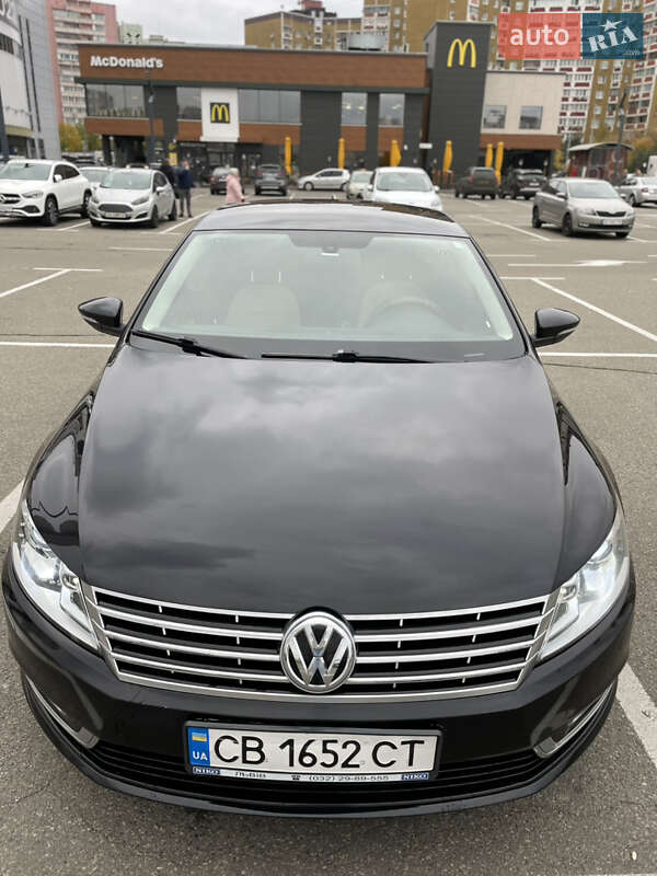 Купе Volkswagen CC / Passat CC 2012 в Києві