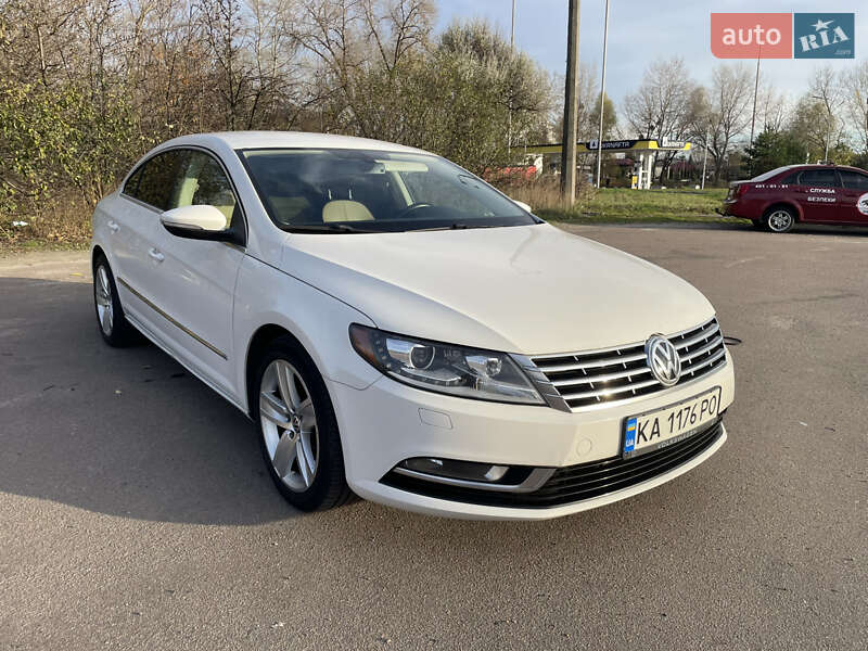 Купе Volkswagen CC / Passat CC 2014 в Киеве