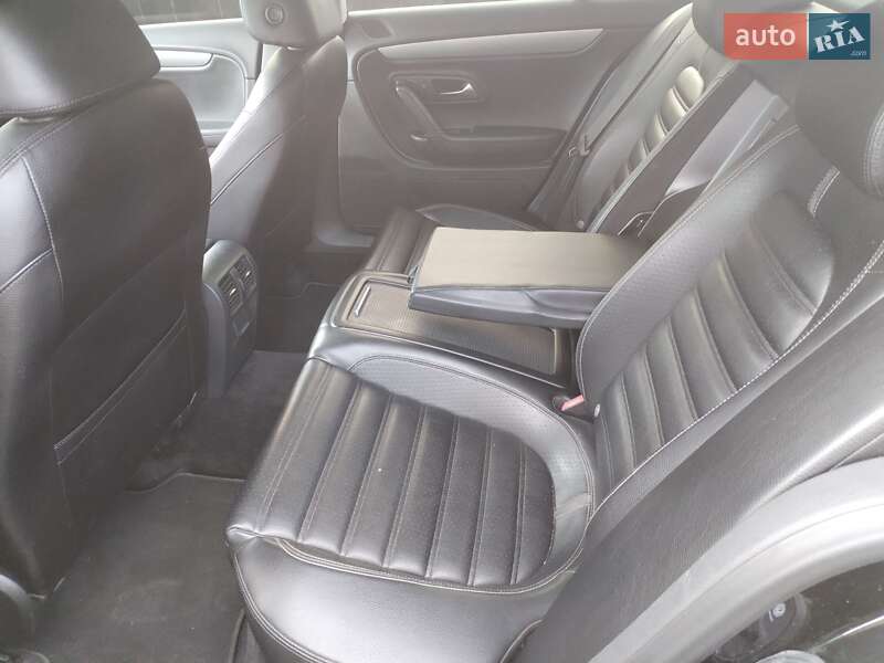 Купе Volkswagen CC / Passat CC 2011 в Полтаве