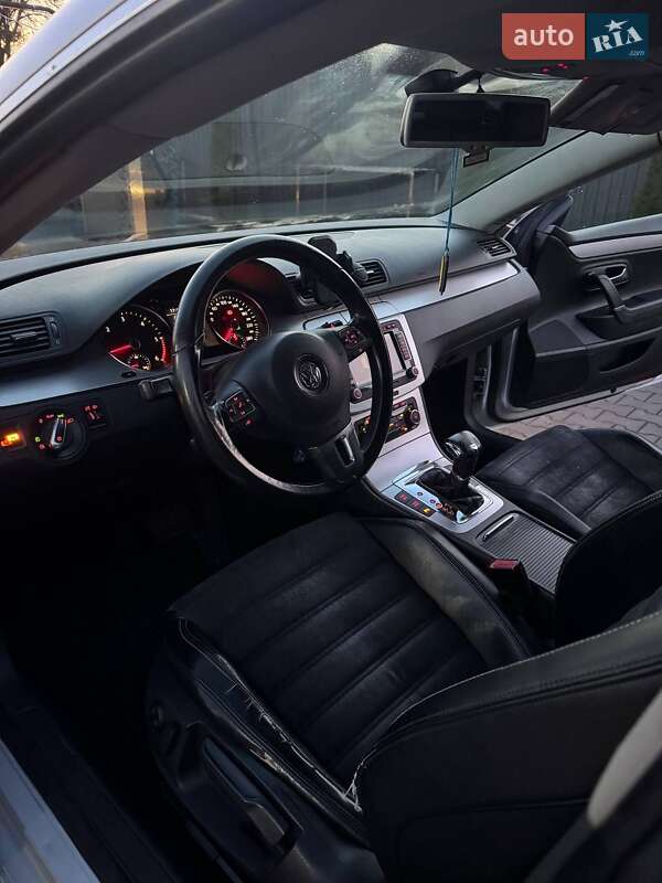 Купе Volkswagen CC / Passat CC 2009 в Радехове фото 21 Купе Volkswagen CC / Passat CC 2009 в Радехове
