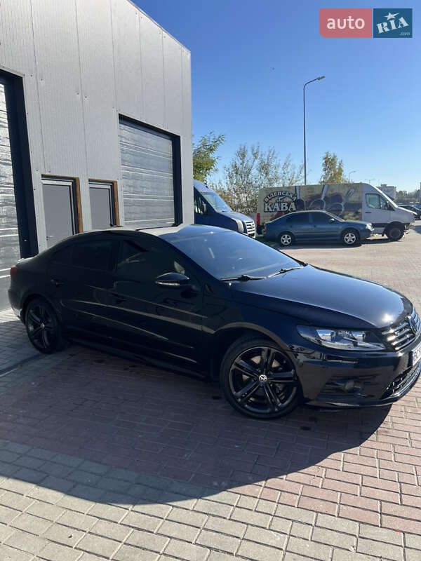 Купе Volkswagen CC / Passat CC 2015 в Львове