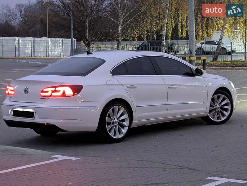 Купе Volkswagen CC / Passat CC 2014 в Сумах