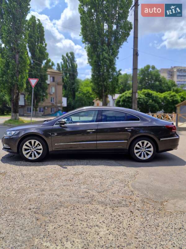 Купе Volkswagen CC / Passat CC 2013 в Одесі