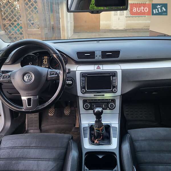 Купе Volkswagen CC / Passat CC 2009 в Коломиї