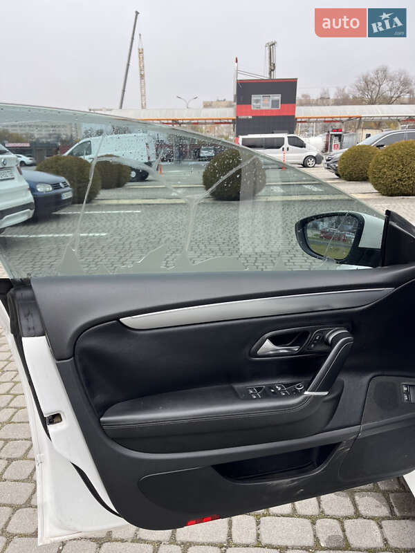Купе Volkswagen CC / Passat CC 2012 в Львові