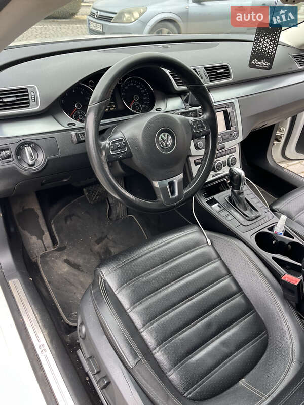 Купе Volkswagen CC / Passat CC 2012 в Львові