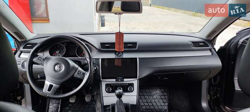 Купе Volkswagen CC / Passat CC 2011 в Первомайске