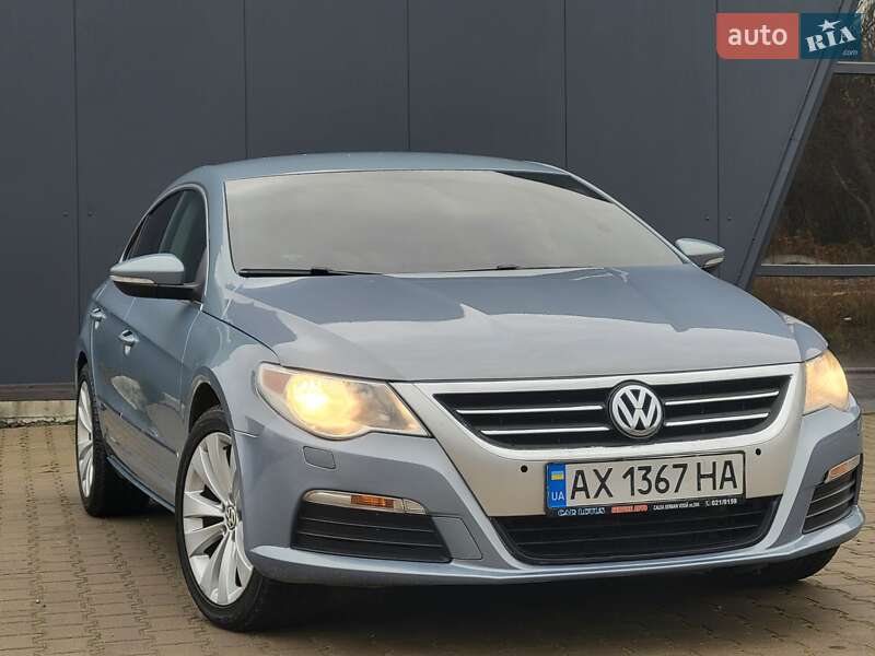Купе Volkswagen CC / Passat CC 2011 в Дублянах