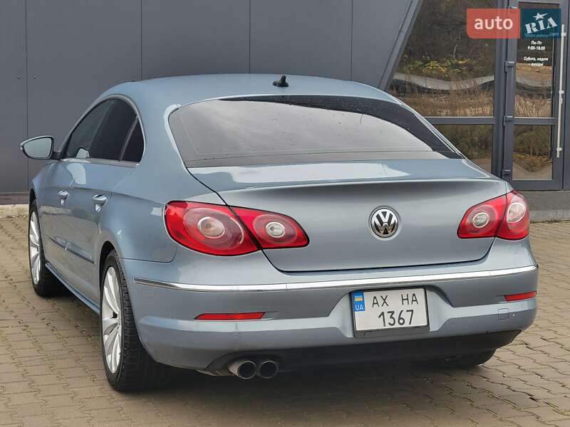 Купе Volkswagen CC / Passat CC 2011 в Дублянах