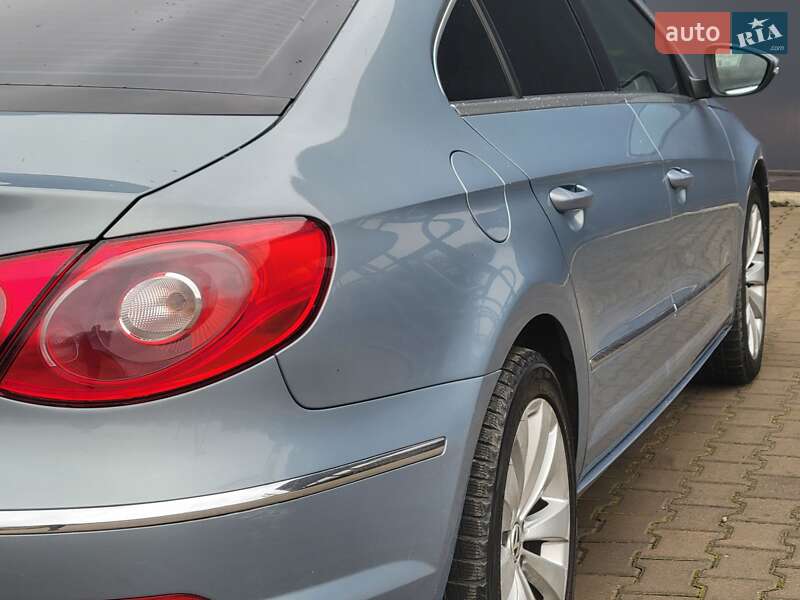Купе Volkswagen CC / Passat CC 2011 в Дублянах