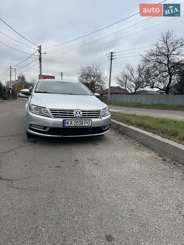 Купе Volkswagen CC / Passat CC 2012 в Києві