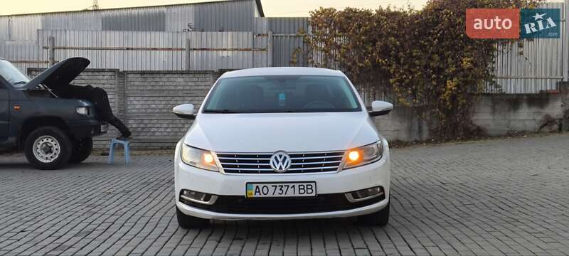 Купе Volkswagen CC / Passat CC 2012 в Мукачево