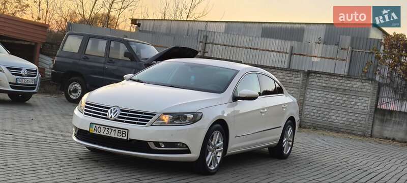 Купе Volkswagen CC / Passat CC 2012 в Мукачево