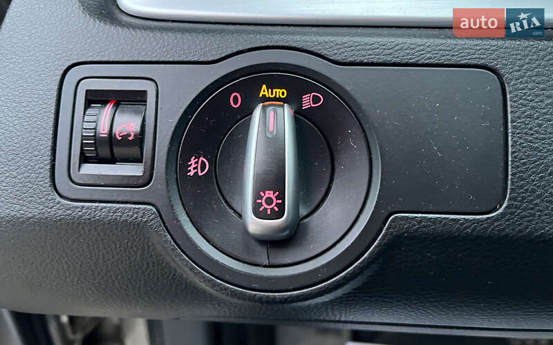 Купе Volkswagen CC / Passat CC 2013 в Коломиї