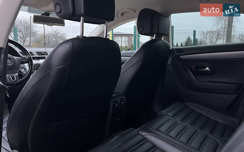 Купе Volkswagen CC / Passat CC 2013 в Коломиї