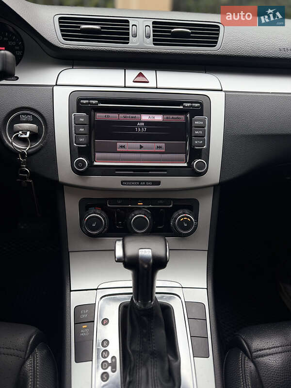 Купе Volkswagen CC / Passat CC 2009 в Василькові