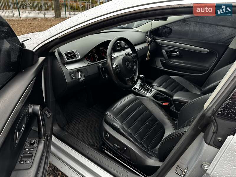 Купе Volkswagen CC / Passat CC 2011 в Києві фото 10 Купе Volkswagen CC / Passat CC 2011 в Києві