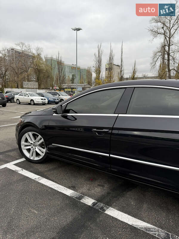 Купе Volkswagen CC / Passat CC 2012 в Киеве