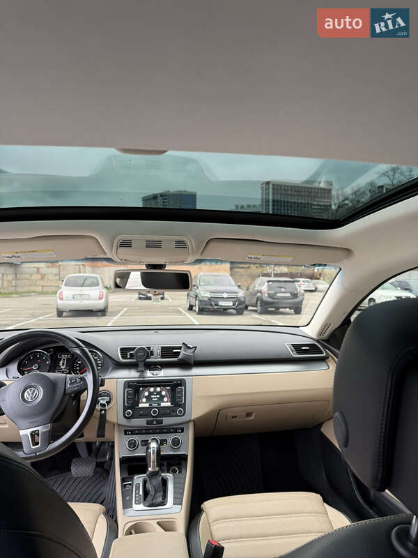 Купе Volkswagen CC / Passat CC 2012 в Киеве