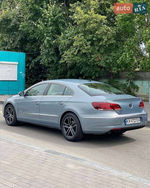 Купе Volkswagen CC / Passat CC 2012 в Чернівцях