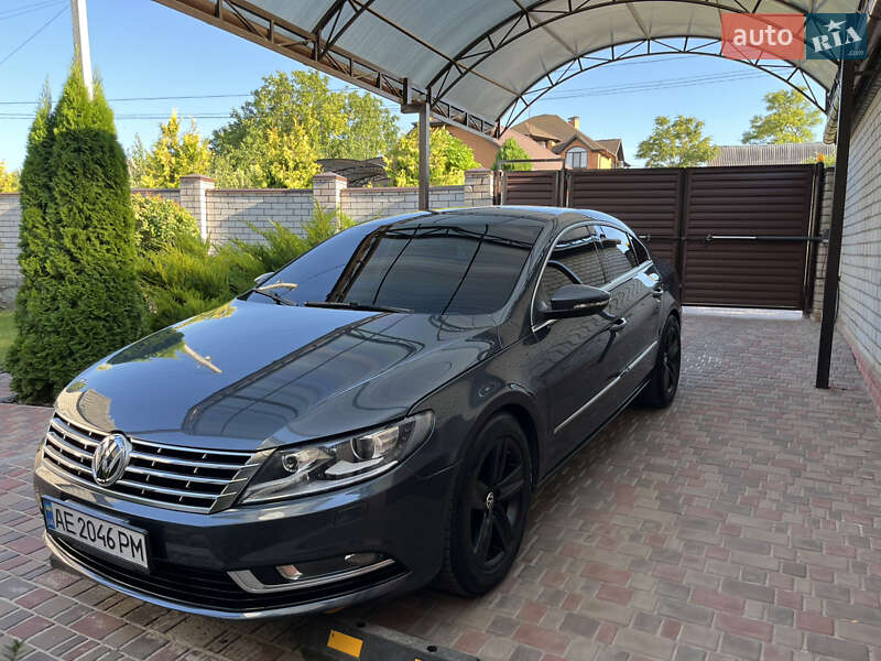 Купе Volkswagen CC / Passat CC 2012 в Магдалинівці