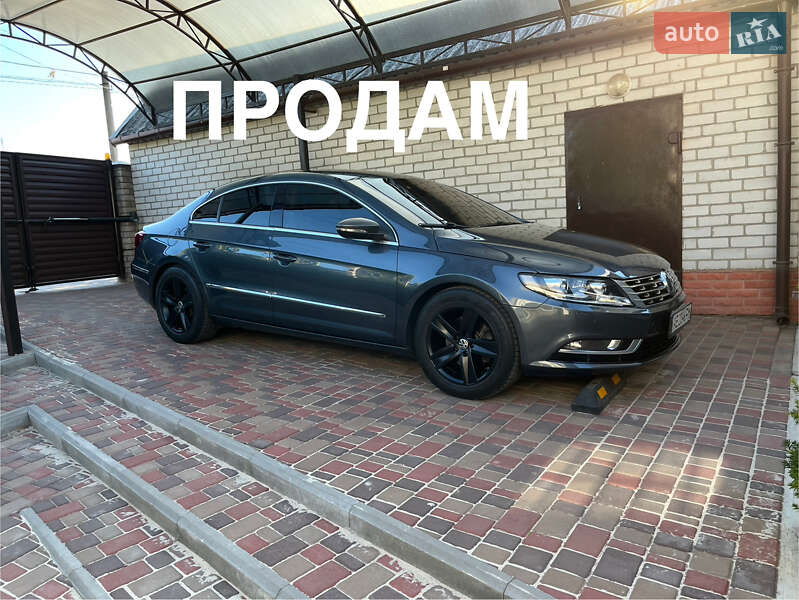 Купе Volkswagen CC / Passat CC 2012 в Магдалинівці
