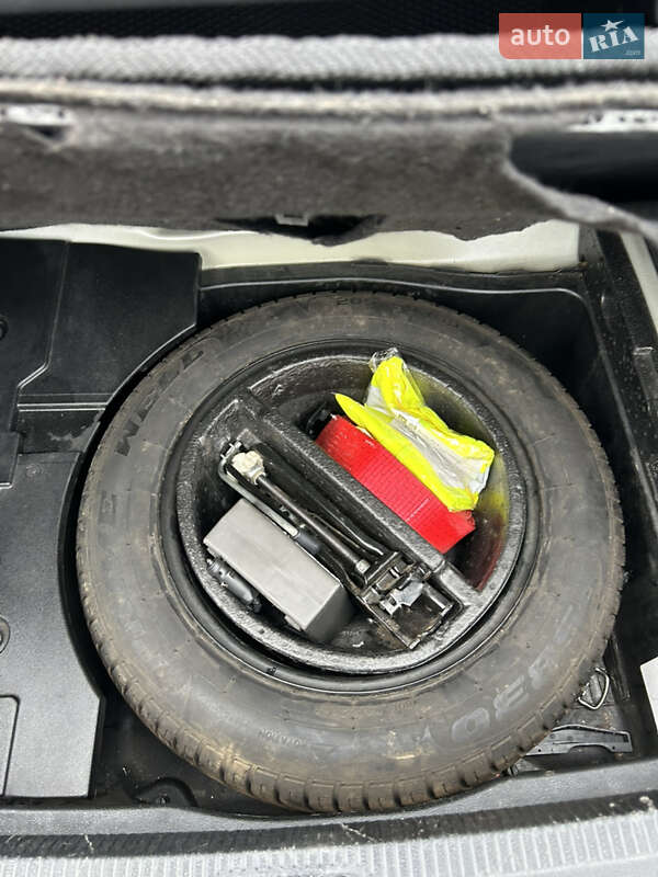 Купе Volkswagen CC / Passat CC 2012 в Києві