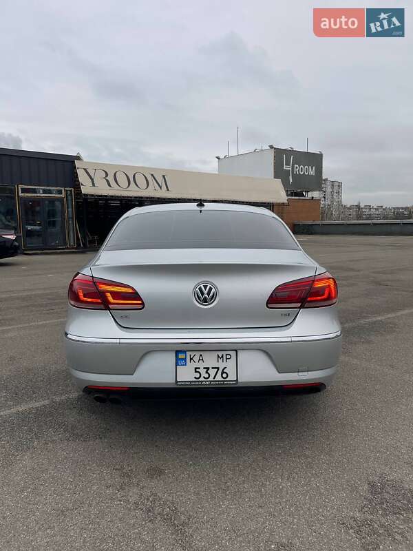 Купе Volkswagen CC / Passat CC 2015 в Києві