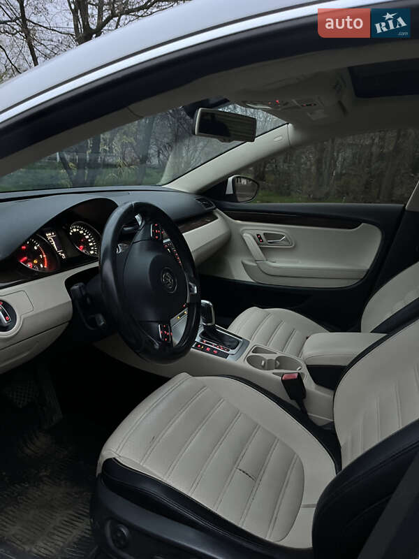 Купе Volkswagen CC / Passat CC 2011 в Белгороде-Днестровском