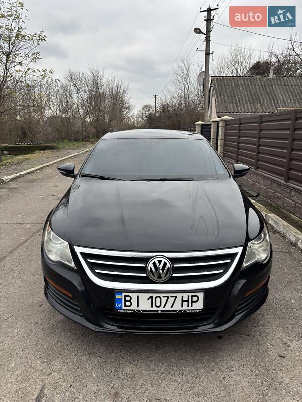 Купе Volkswagen CC / Passat CC 2011 в Киеве