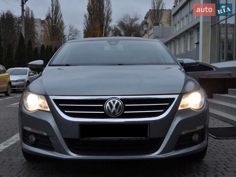 Купе Volkswagen CC / Passat CC 2010 в Одессе