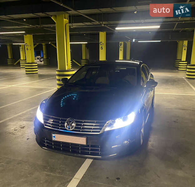 Купе Volkswagen CC / Passat CC 2016 в Киеве