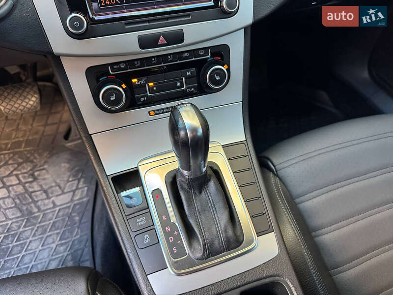 Купе Volkswagen CC / Passat CC 2011 в Одессе