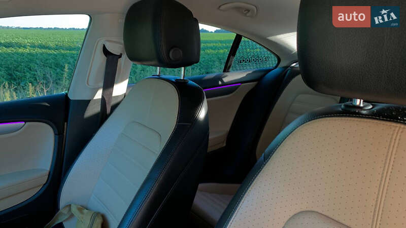 Купе Volkswagen CC / Passat CC 2012 в Прилуках