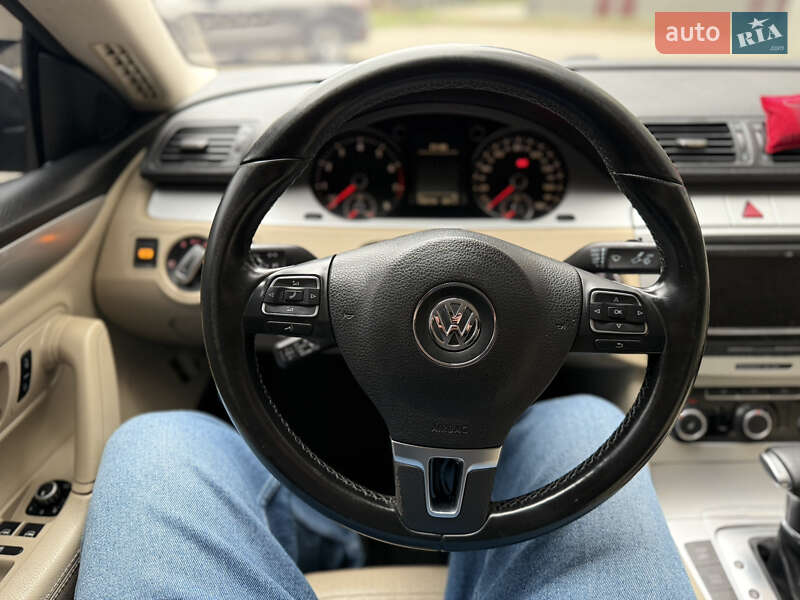Купе Volkswagen CC / Passat CC 2010 в Хмельницком