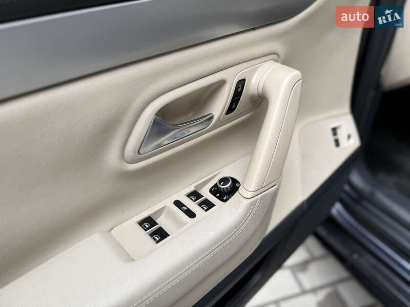 Купе Volkswagen CC / Passat CC 2010 в Хмельницком